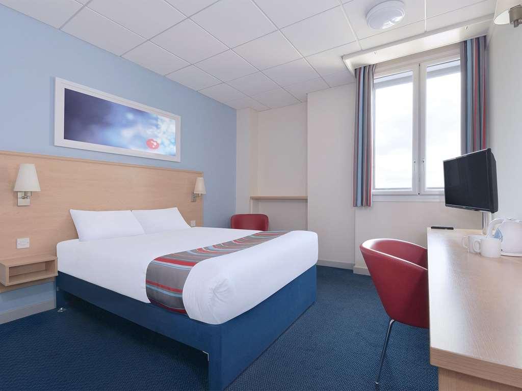 Travelodge Northampton Upton Way Rum bild