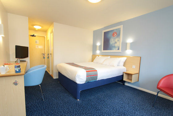 Travelodge Northampton Upton Way Rum bild